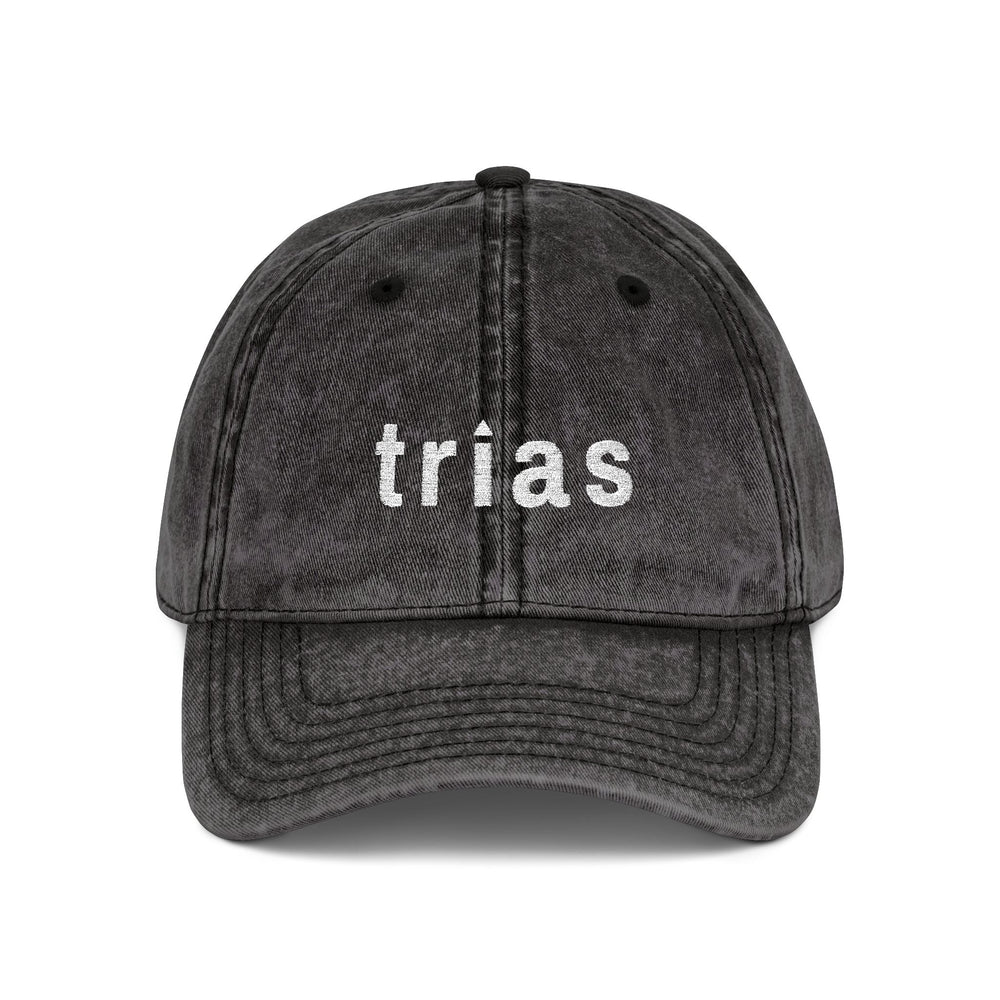TRIAS Vintage Embroidered Cap – Black – Front view