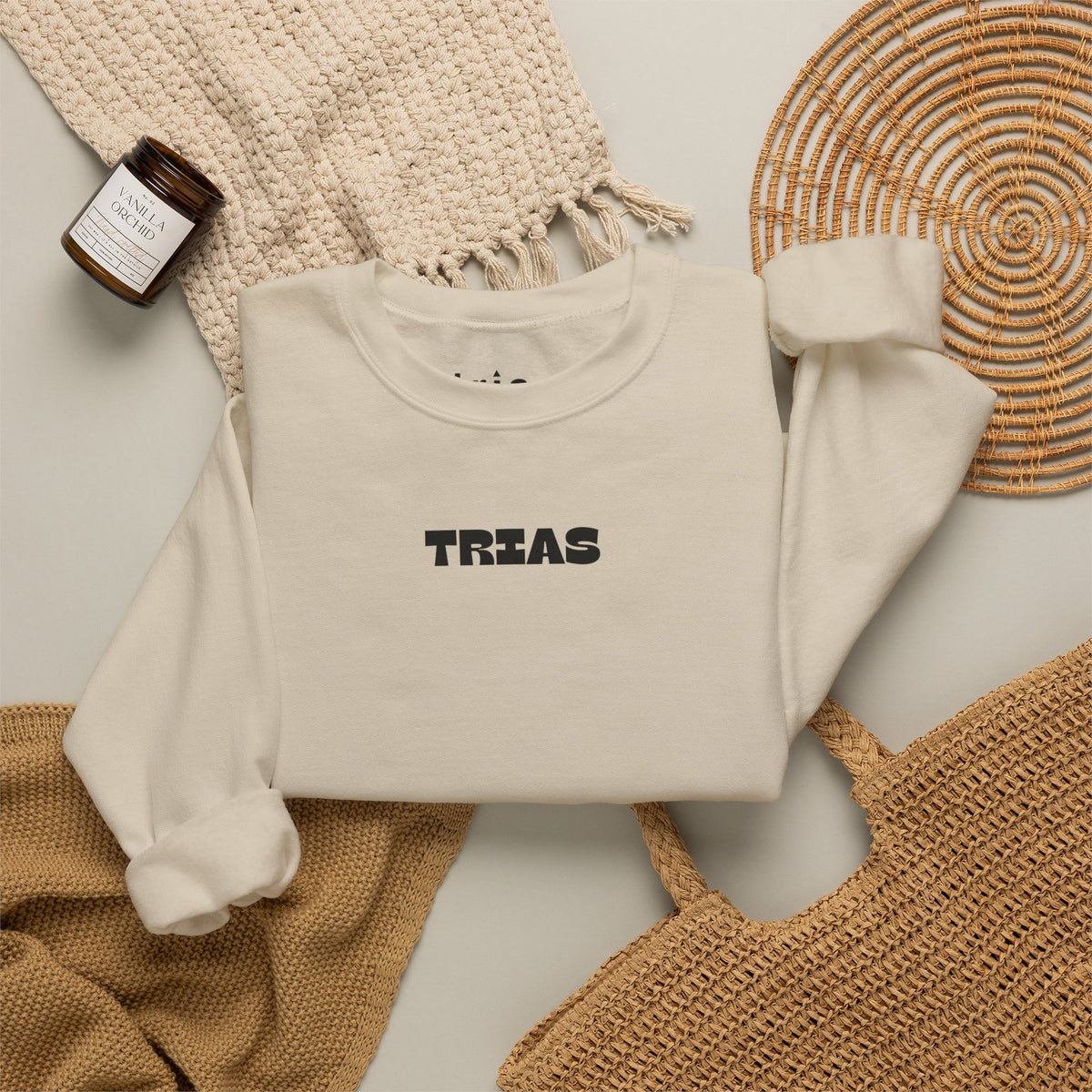 TRIAS Embroidered Crewneck – Black – Detail view 1