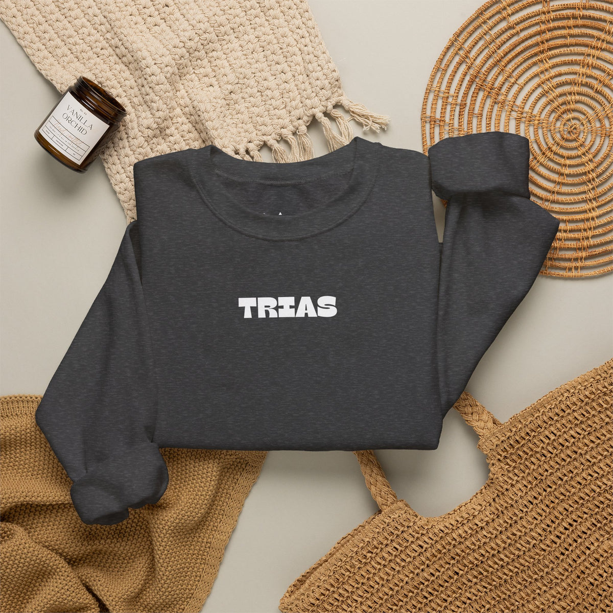 TRIAS Embroidered Crewneck – White – Detail view 2
